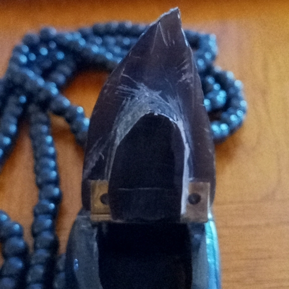 Carved Parrot Necklace with Hinged Compartment - Picture 5 of 9